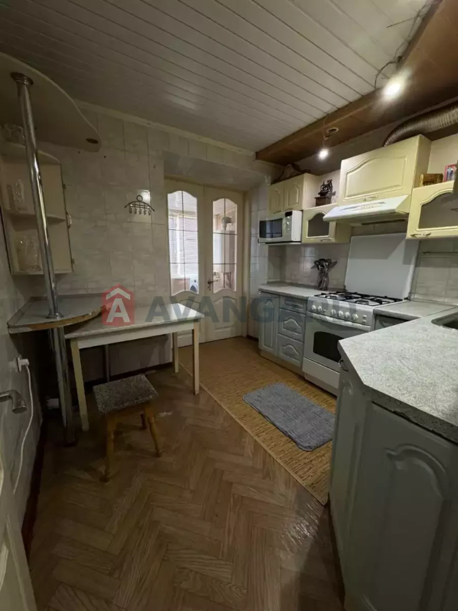 3 кім. квартира, 76/50/10 кв. м., 2/2 поверх фото 2 3 кім. квартира, 76/50/10 кв. м., 2/2 поверх фото 2