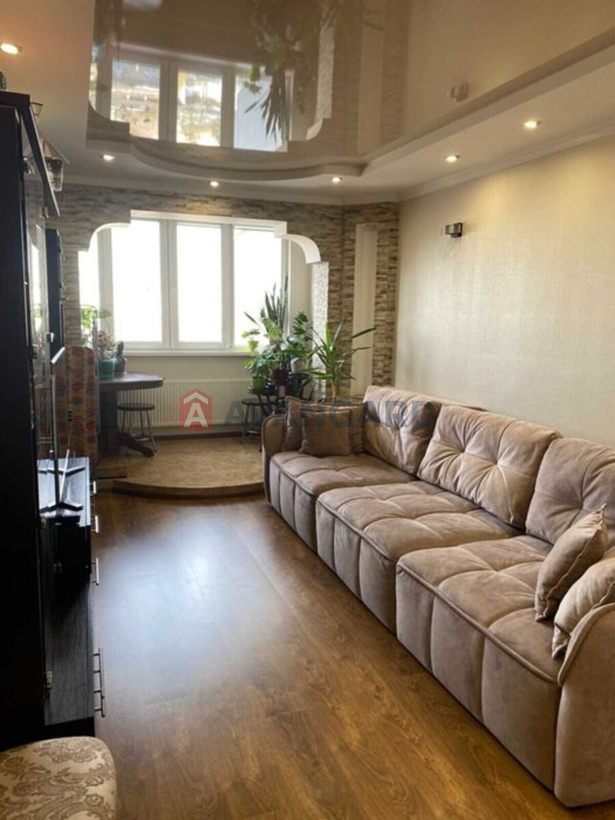 3 кім. квартира, 65/-/- кв. м., 8/10 поверх фото 2 3 кім. квартира, 65/-/- кв. м., 8/10 поверх фото 2