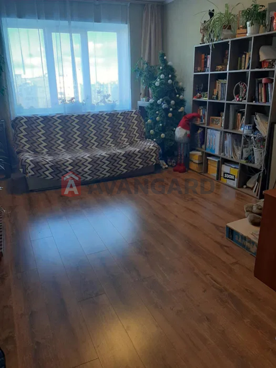 4 кім. квартира, 77/-/10 кв. м., 8/9 поверх фото 6 4 кім. квартира, 77/-/10 кв. м., 8/9 поверх фото 6