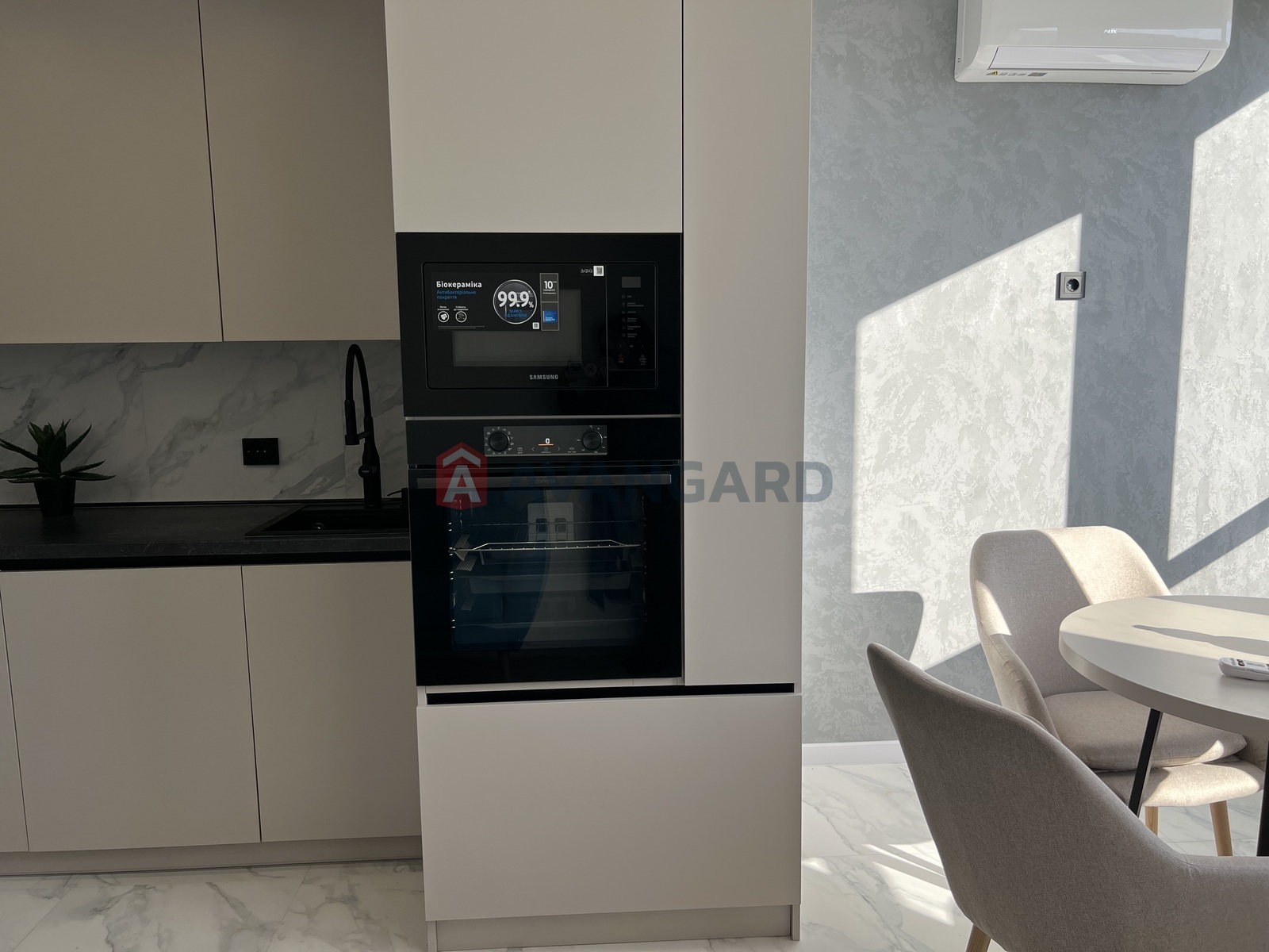 2 комн. квартира, 80/40,85/12 кв. м., 8/17 этаж фото 6 2 комн. квартира, 80/40,85/12 кв. м., 8/17 этаж фото 6