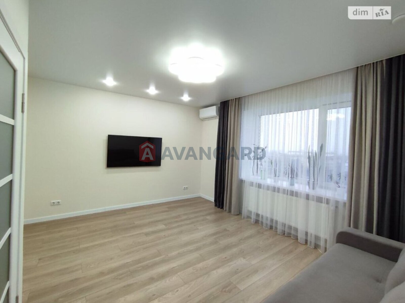 1 комн. квартира, 56/29/12 кв. м., 9/12 этаж фото 4 1 комн. квартира, 56/29/12 кв. м., 9/12 этаж фото 4