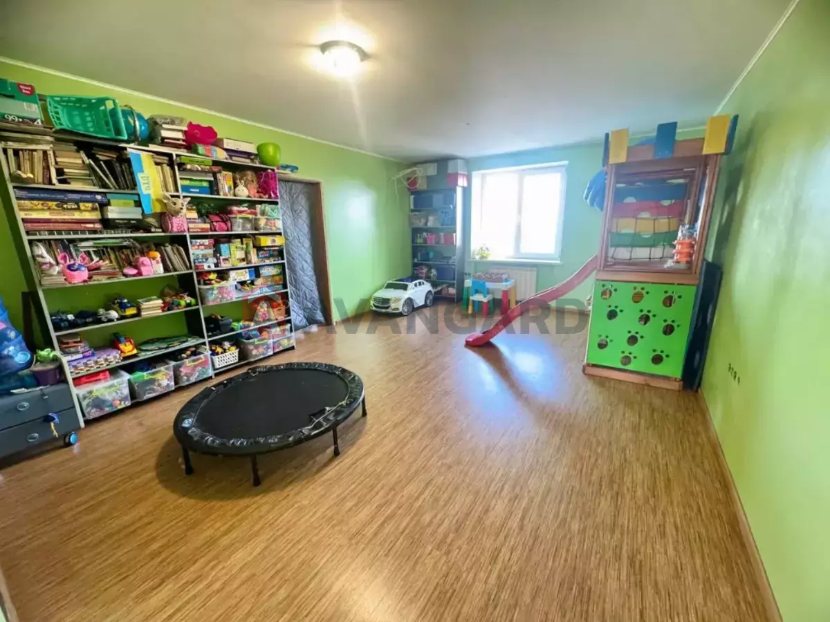 6 кім. квартира, 215/-/15 кв. м., 9/10 поверх фото 5 6 кім. квартира, 215/-/15 кв. м., 9/10 поверх фото 5