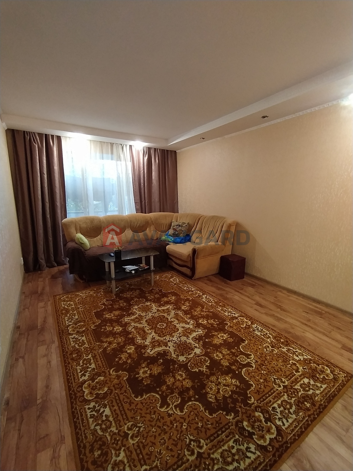 5 кім. квартира, 99/-/8 кв. м., 1/10 поверх фото 2 5 кім. квартира, 99/-/8 кв. м., 1/10 поверх фото 2