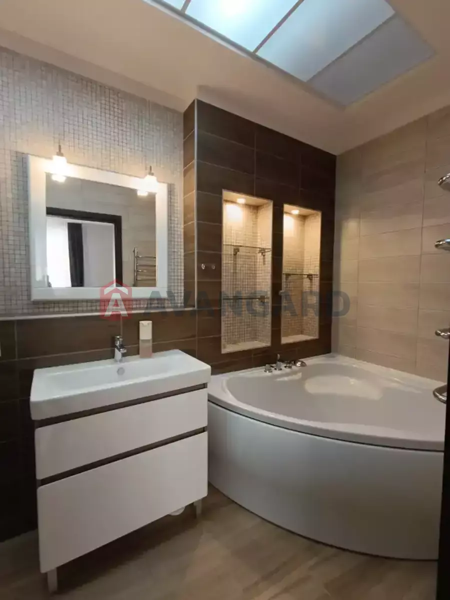 4 комн. квартира, 165/95/48 кв. м., 3/3 этаж фото 9 4 комн. квартира, 165/95/48 кв. м., 3/3 этаж фото 9