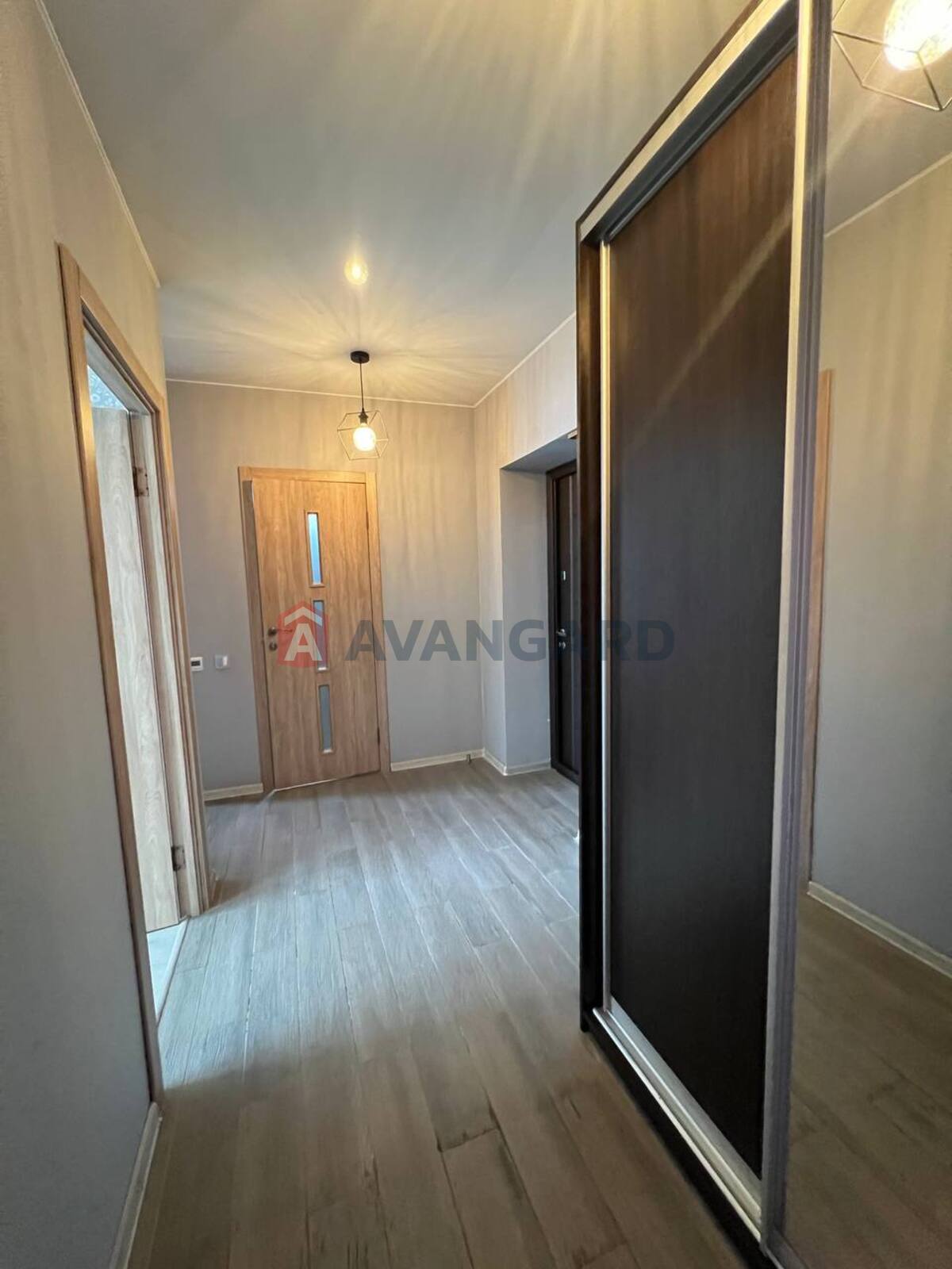 3 кім. квартира, 68/31/22 кв. м., 11/12 поверх фото 13 3 кім. квартира, 68/31/22 кв. м., 11/12 поверх фото 13