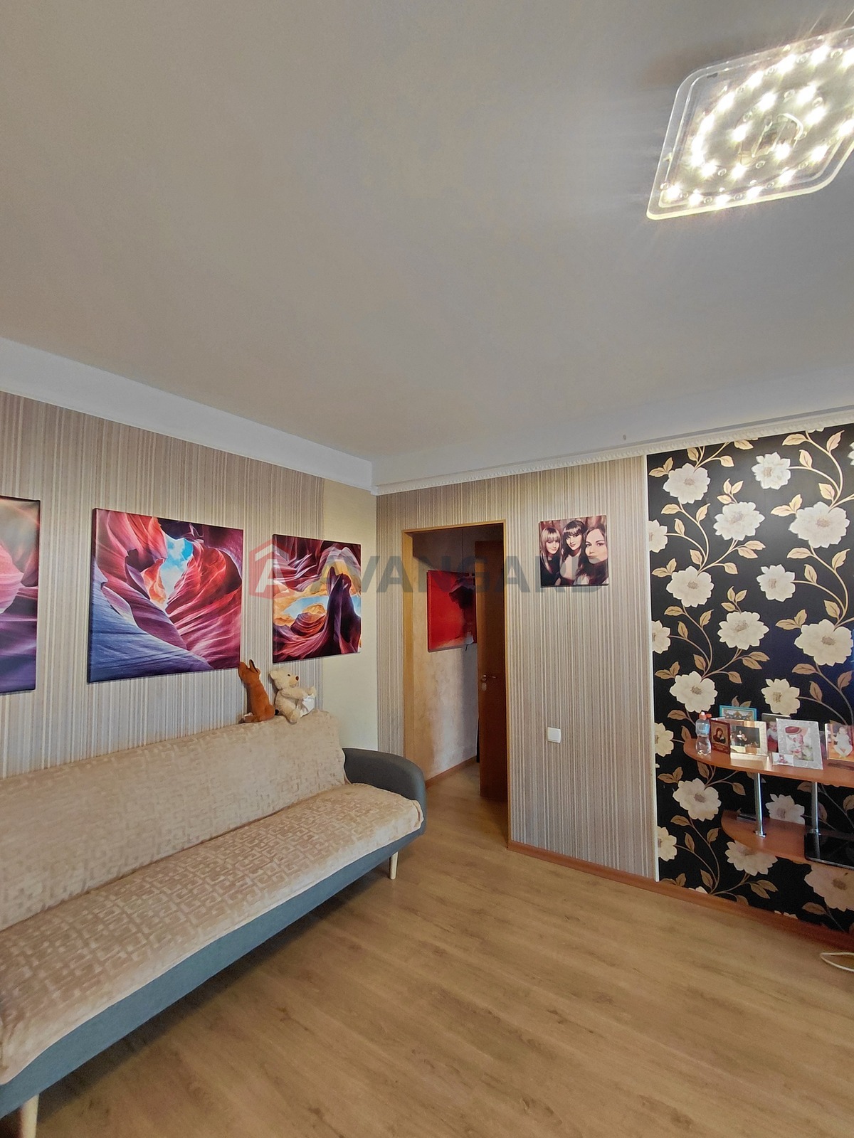 3 кім. квартира, 42/31/5 кв. м., 3/5 поверх фото 13 3 кім. квартира, 42/31/5 кв. м., 3/5 поверх фото 13