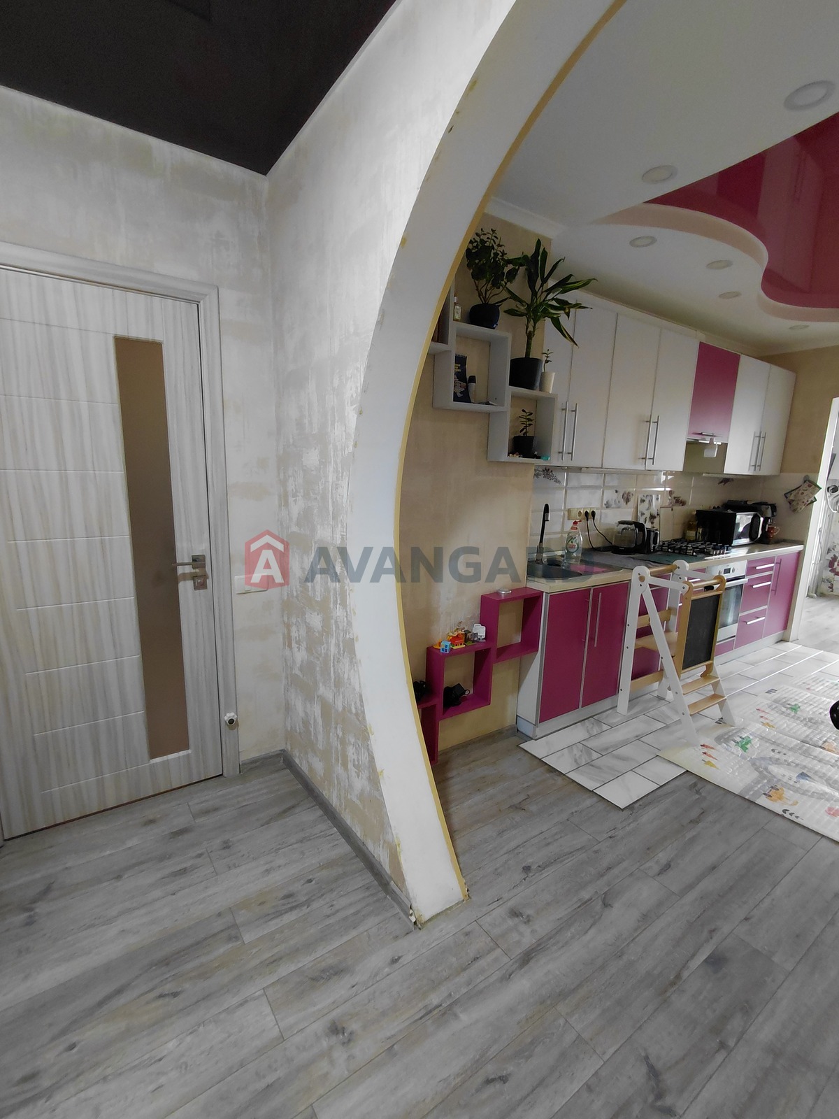 2 кім. квартира, 76/-/14 кв. м., 4/10 поверх фото 13 2 кім. квартира, 76/-/14 кв. м., 4/10 поверх фото 13