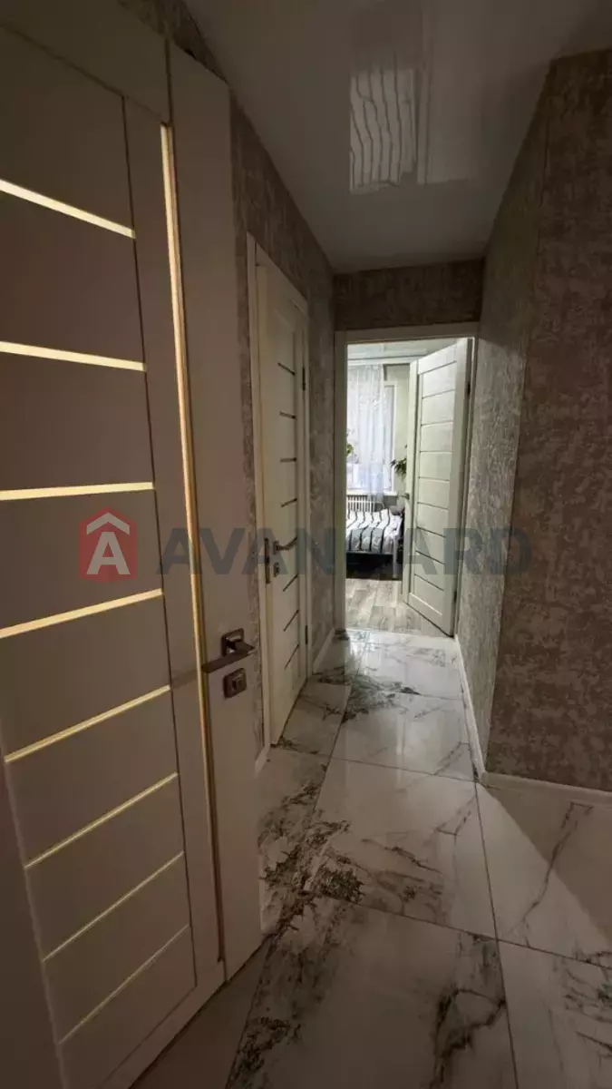 3 кім. квартира, 67/39/10 кв. м., 7/9 поверх фото 3 3 кім. квартира, 67/39/10 кв. м., 7/9 поверх фото 3