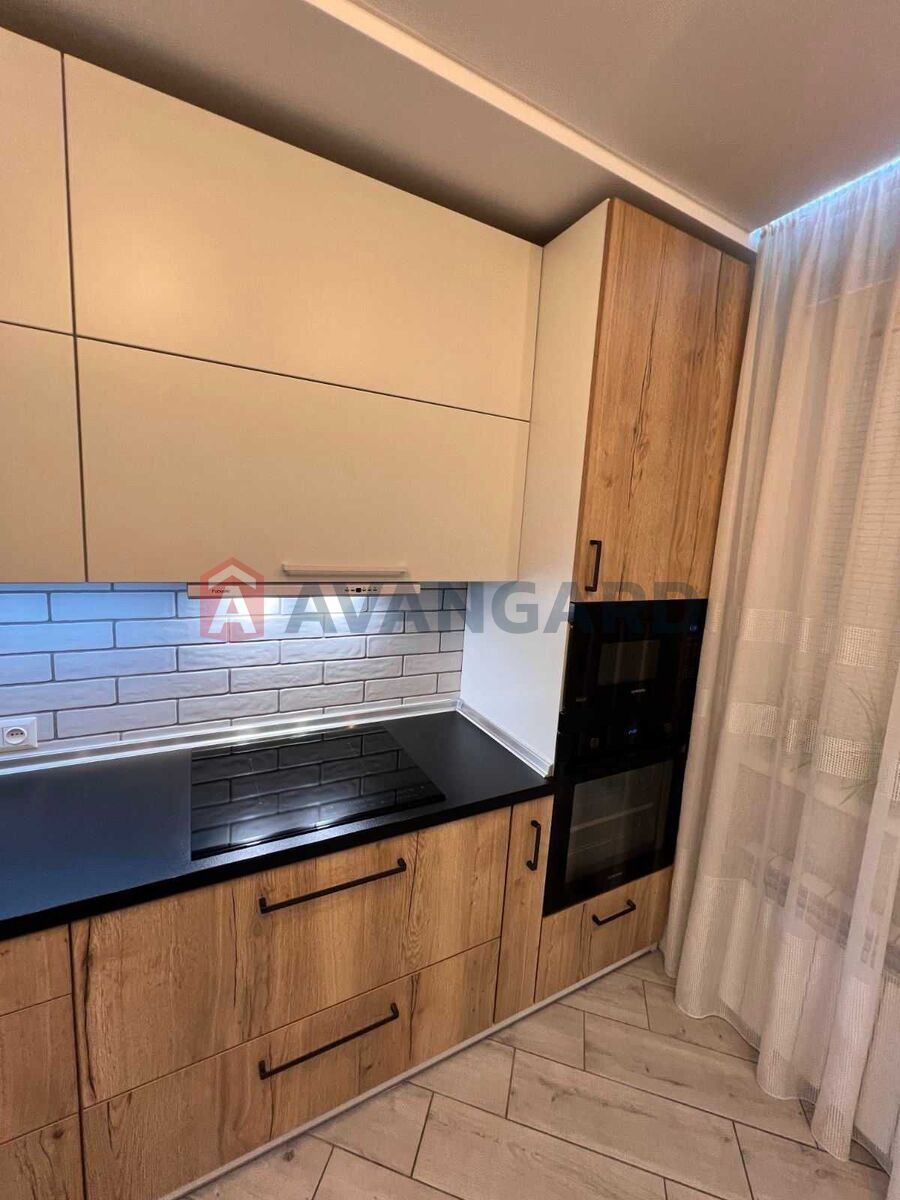 4 кім. квартира, 87/-/10 кв. м., 1/9 поверх фото 2 4 кім. квартира, 87/-/10 кв. м., 1/9 поверх фото 2