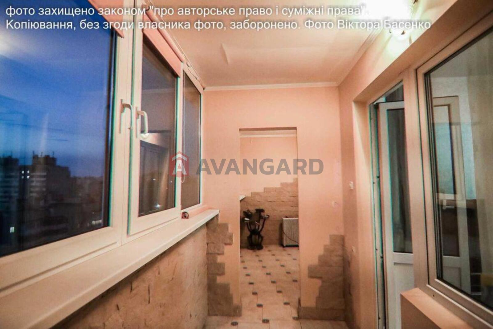 5 кім. квартира, 100/-/12 кв. м., 14/15 поверх фото 11 5 кім. квартира, 100/-/12 кв. м., 14/15 поверх фото 11