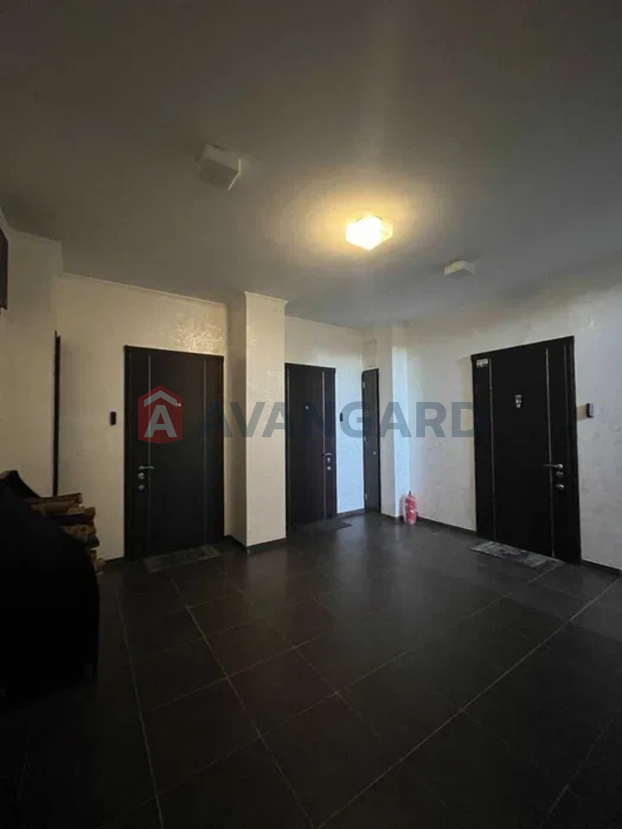 4 кім. квартира, 160/-/20 кв. м., 5/5 поверх фото 11 4 кім. квартира, 160/-/20 кв. м., 5/5 поверх фото 11