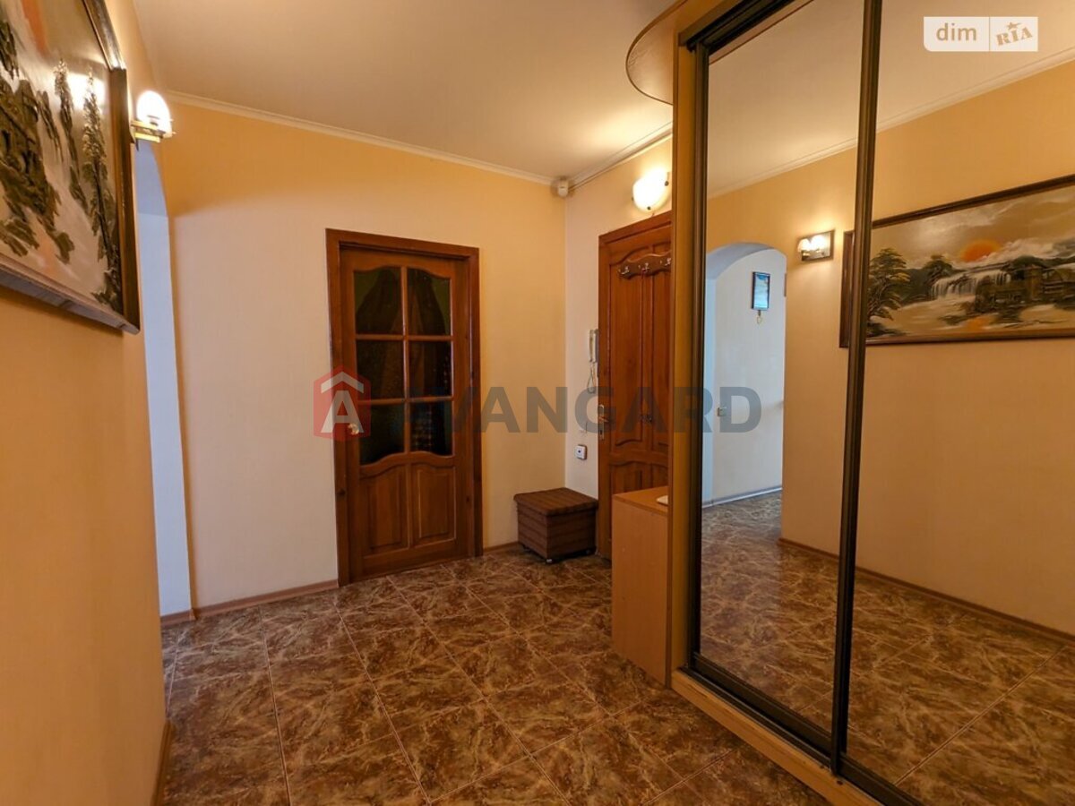 3 кім. квартира, 66/42/8 кв. м., 9/12 поверх фото 23 3 кім. квартира, 66/42/8 кв. м., 9/12 поверх фото 23