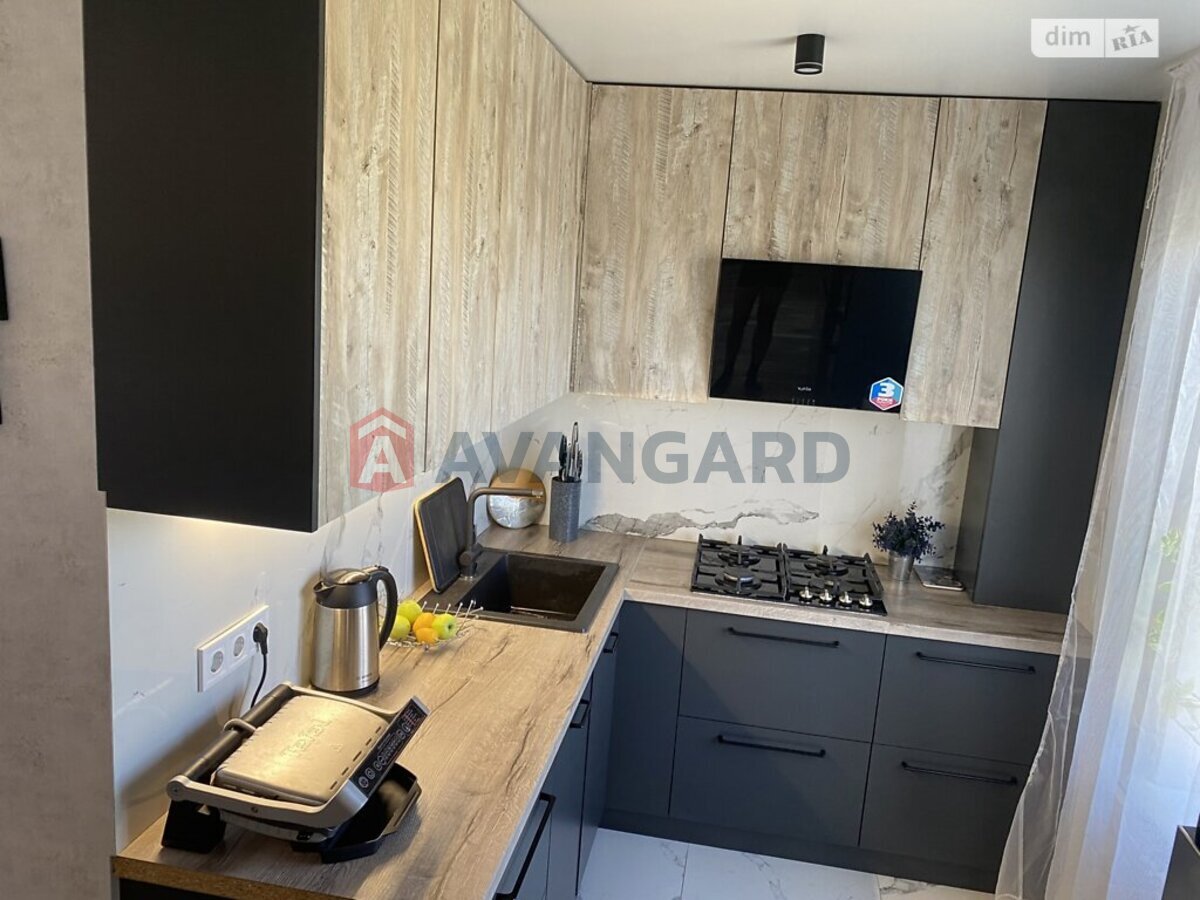 3 кім. квартира, 69/-/15 кв. м., 8/9 поверх фото 13 3 кім. квартира, 69/-/15 кв. м., 8/9 поверх фото 13