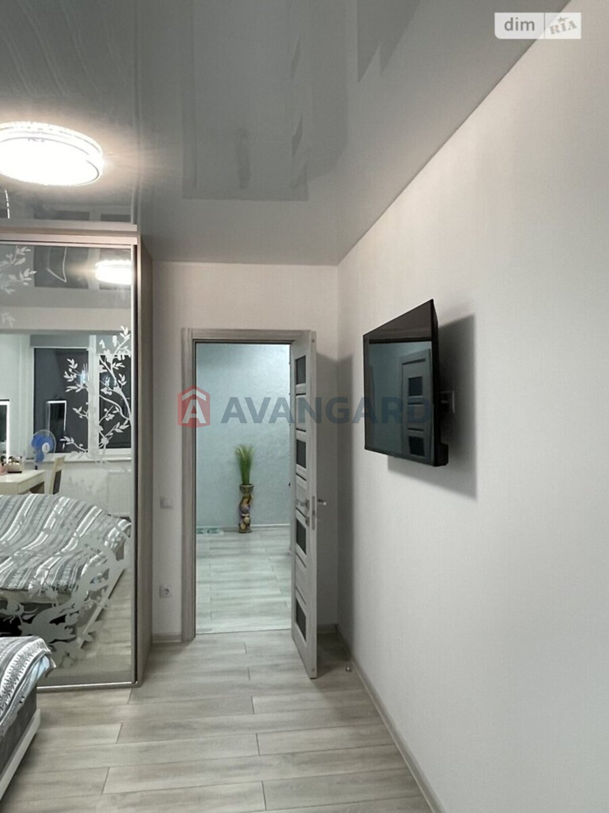 2 кім. квартира, 71/38/11 кв. м., 4/10 поверх фото 17 2 кім. квартира, 71/38/11 кв. м., 4/10 поверх фото 17