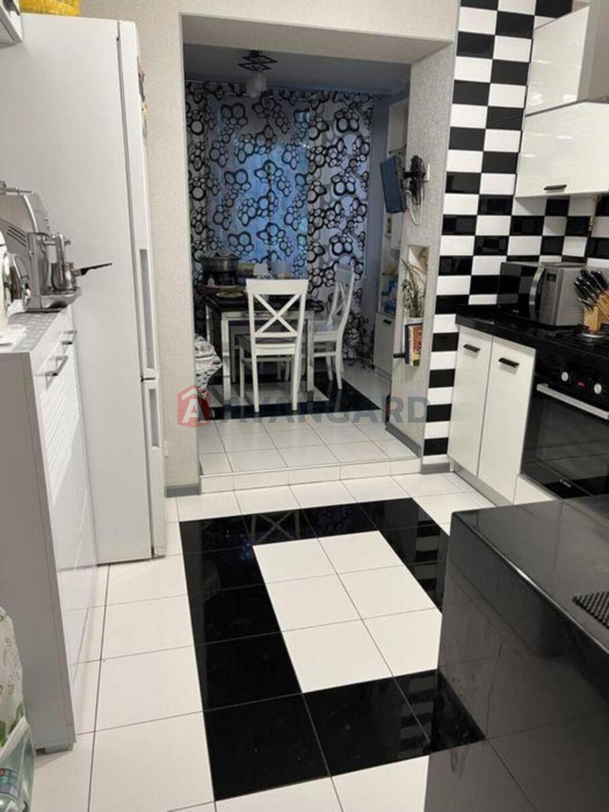 3 кім. квартира, 80/-/14 кв. м., 1/10 поверх фото 5 3 кім. квартира, 80/-/14 кв. м., 1/10 поверх фото 5