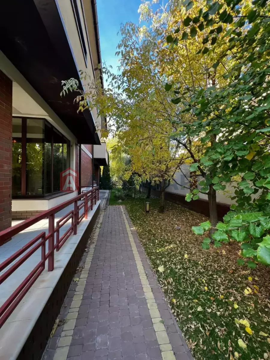 4 комн. квартира, 500/-/70 кв. м., -/2 этаж фото 20 4 комн. квартира, 500/-/70 кв. м., -/2 этаж фото 20