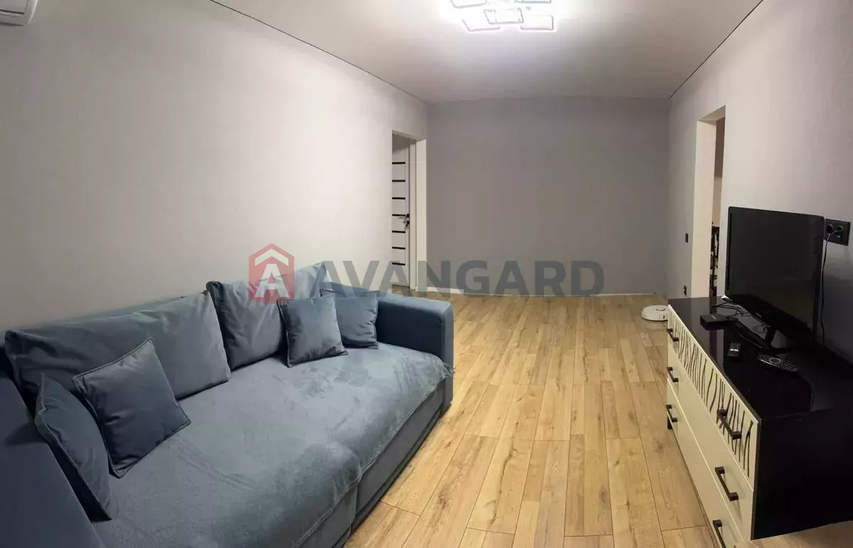 3 кім. квартира, 59/-/6 кв. м., 4/5 поверх фото 6 3 кім. квартира, 59/-/6 кв. м., 4/5 поверх фото 6