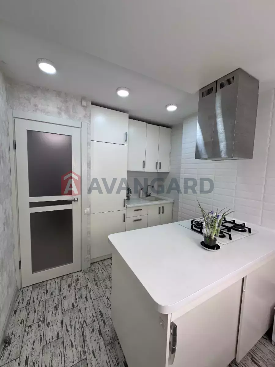 3 кім. квартира, 70/-/- кв. м., 9/9 поверх фото 3 3 кім. квартира, 70/-/- кв. м., 9/9 поверх фото 3