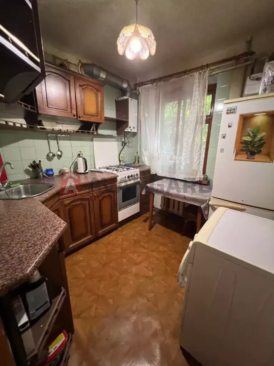 1 кім. квартира, 33/-/- кв. м., 1/5 поверх фото 5 1 кім. квартира, 33/-/- кв. м., 1/5 поверх фото 5