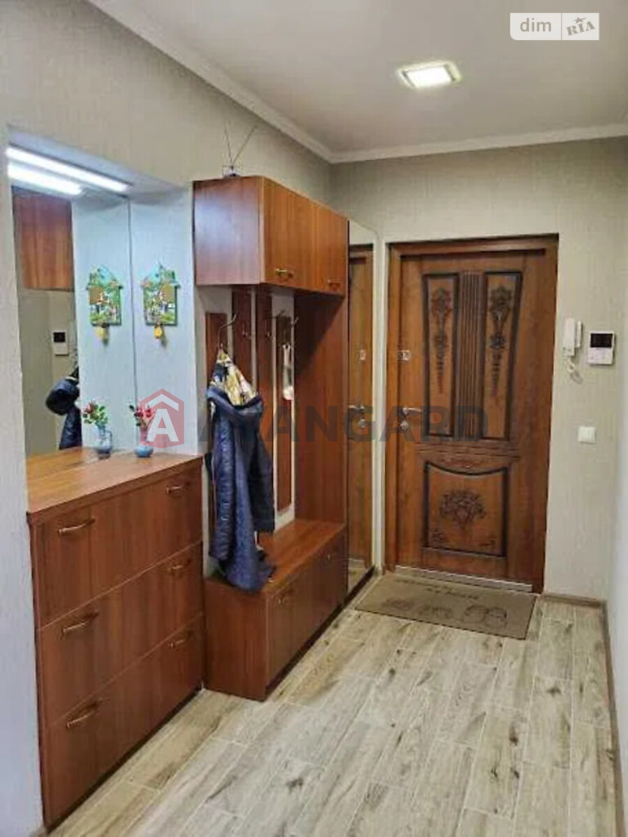 2 комн. квартира, 82/51/11 кв. м., 8/12 этаж фото 4 2 комн. квартира, 82/51/11 кв. м., 8/12 этаж фото 4