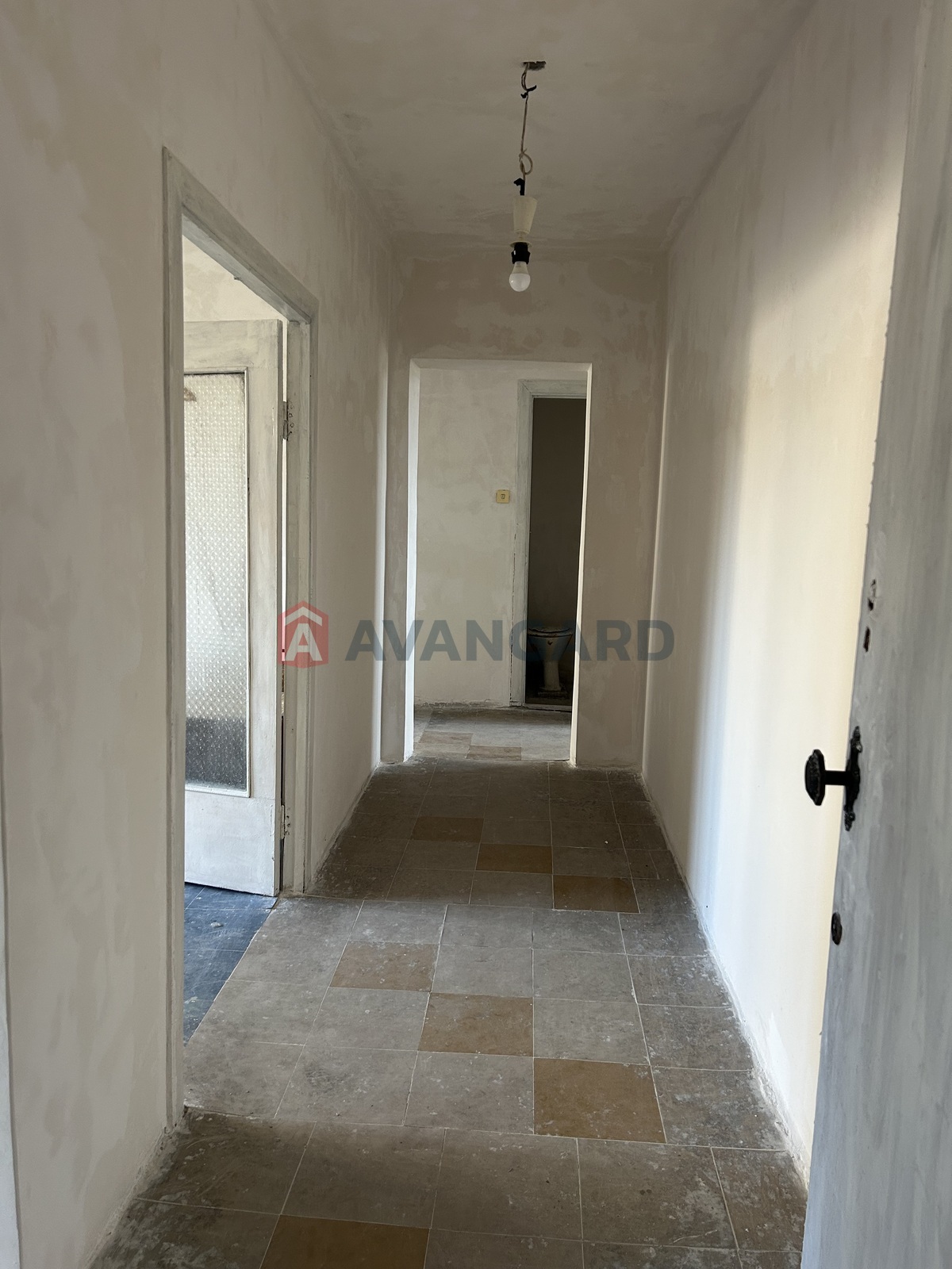 3 кім. квартира, 66/-/9 кв. м., 5/9 поверх фото 4 3 кім. квартира, 66/-/9 кв. м., 5/9 поверх фото 4