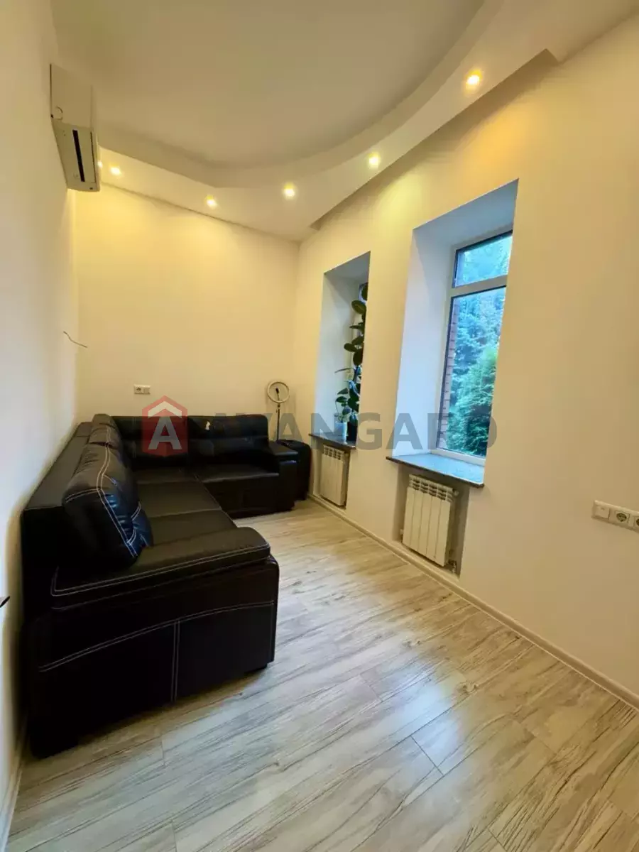 3 кім. квартира, 104/56/15 кв. м., 2/4 поверх фото 12 3 кім. квартира, 104/56/15 кв. м., 2/4 поверх фото 12