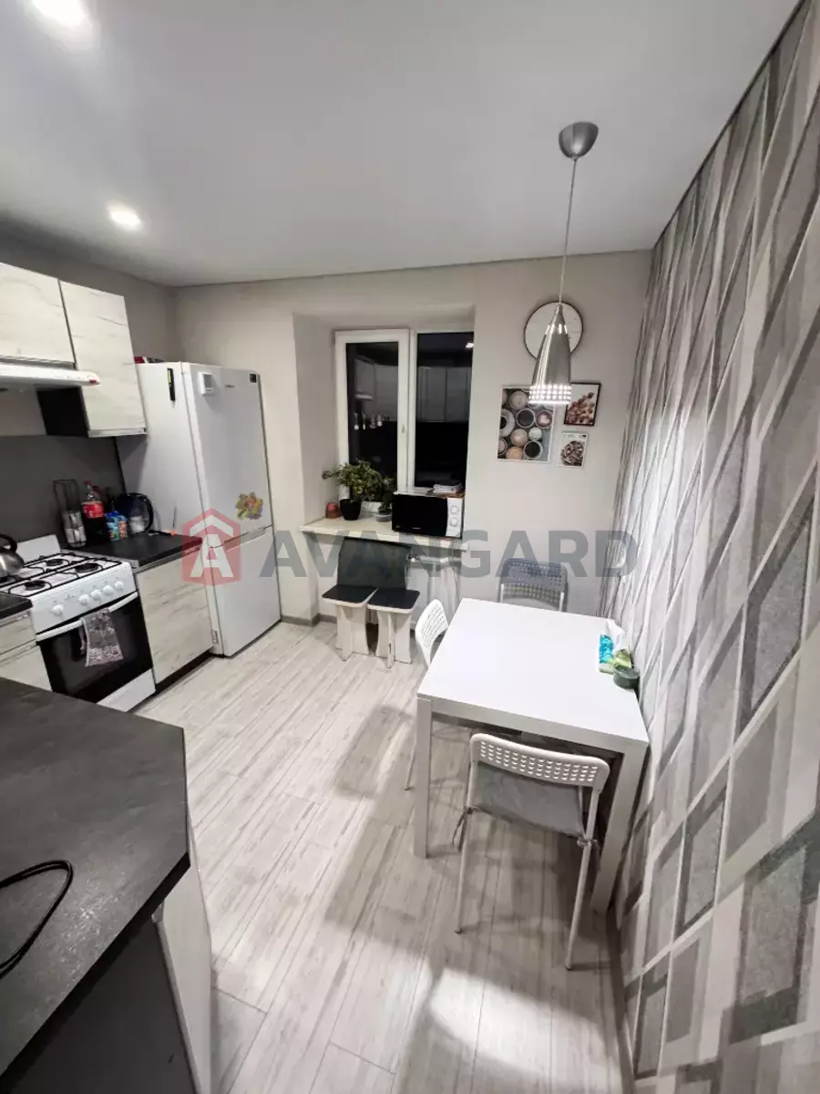 1 кім. квартира, 44/18/7 кв. м., 8/10 поверх фото 3 1 кім. квартира, 44/18/7 кв. м., 8/10 поверх фото 3