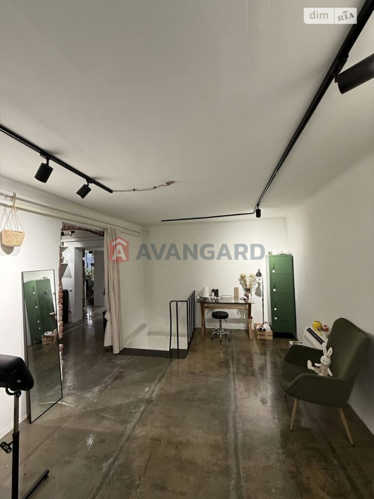 3 кім. квартира, 80/-/- кв. м., 1/2 поверх фото 27 3 кім. квартира, 80/-/- кв. м., 1/2 поверх фото 27