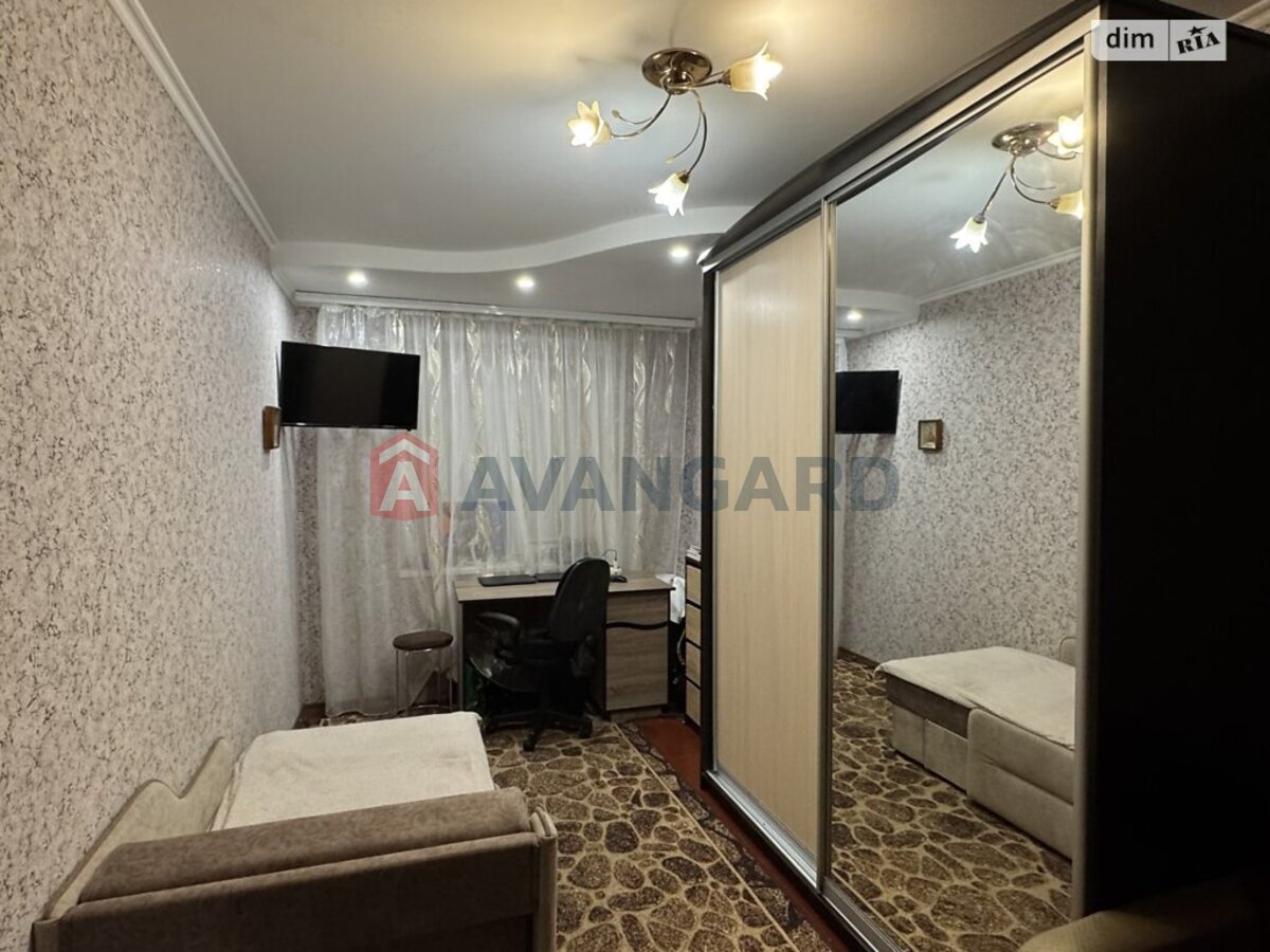 2 кім. квартира, 43/30/5 кв. м., 2/5 поверх фото 9 2 кім. квартира, 43/30/5 кв. м., 2/5 поверх фото 9