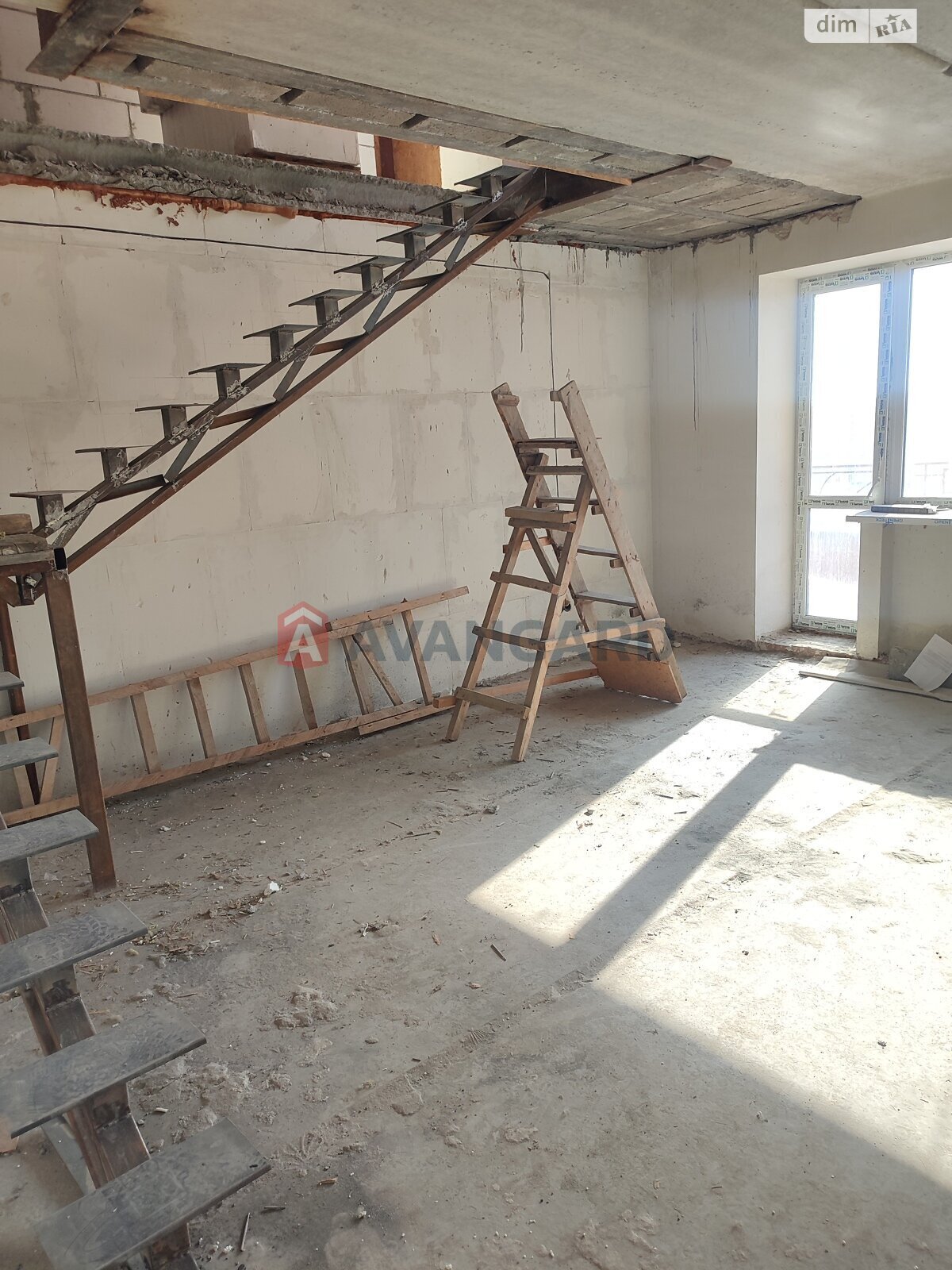 4 кім. квартира, 194/-/- кв. м., 9/10 поверх фото 15 4 кім. квартира, 194/-/- кв. м., 9/10 поверх фото 15