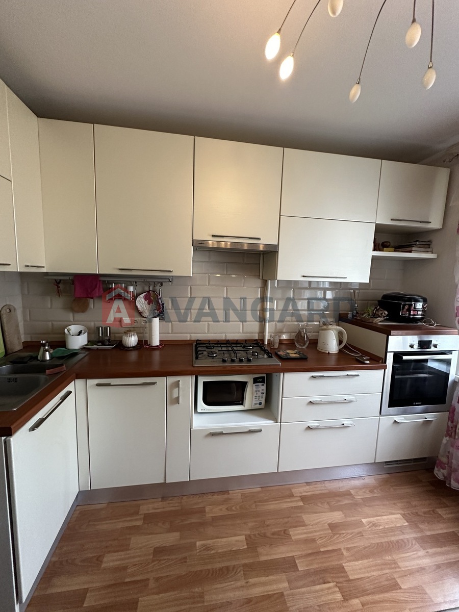 3 кім. квартира, 68/-/8 кв. м., 6/9 поверх фото 2 3 кім. квартира, 68/-/8 кв. м., 6/9 поверх фото 2