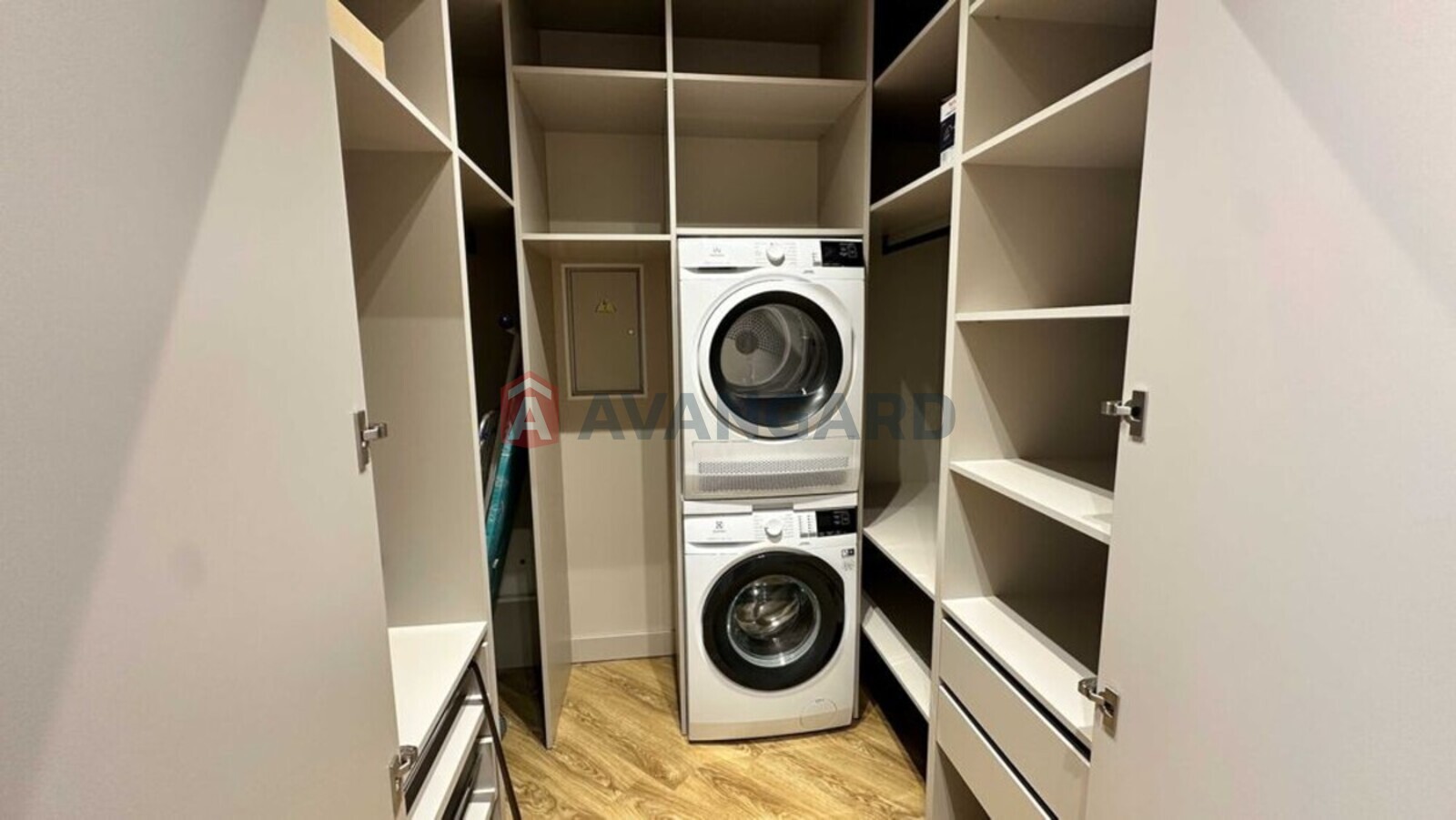 3 кім. квартира, 114/-/55 кв. м., 14/16 поверх фото 11 3 кім. квартира, 114/-/55 кв. м., 14/16 поверх фото 11