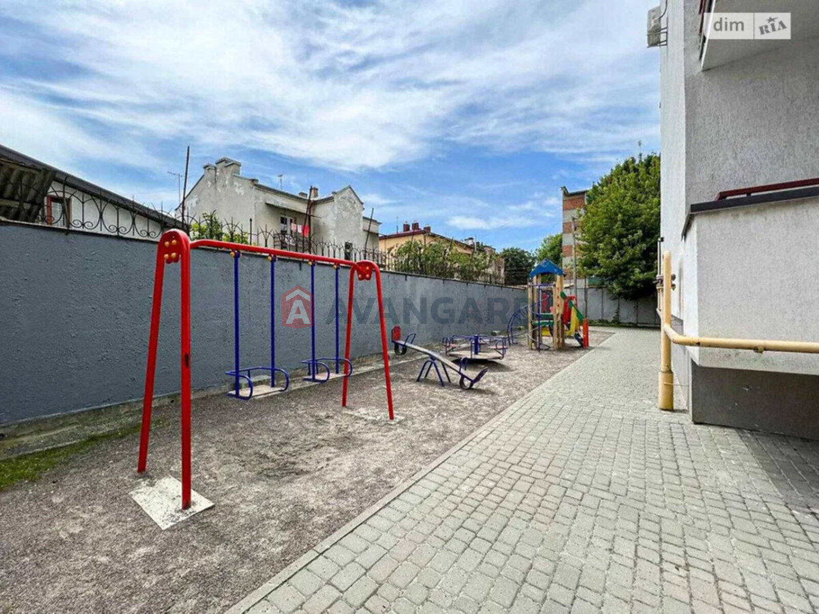 2 кім. квартира, 78/37/14 кв. м., 10/11 поверх фото 15 2 кім. квартира, 78/37/14 кв. м., 10/11 поверх фото 15