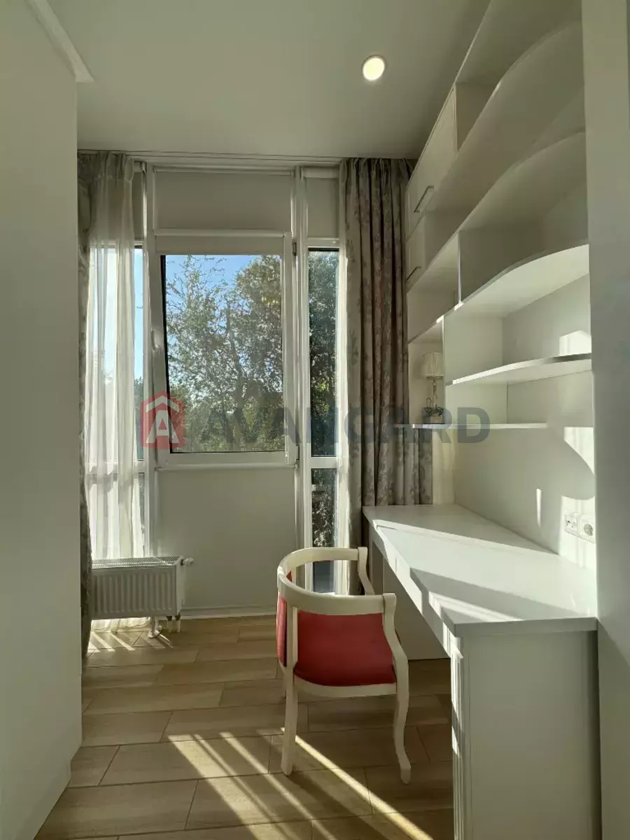 4 комн. квартира, 107/-/- кв. м., 3/6 этаж фото 7 4 комн. квартира, 107/-/- кв. м., 3/6 этаж фото 7