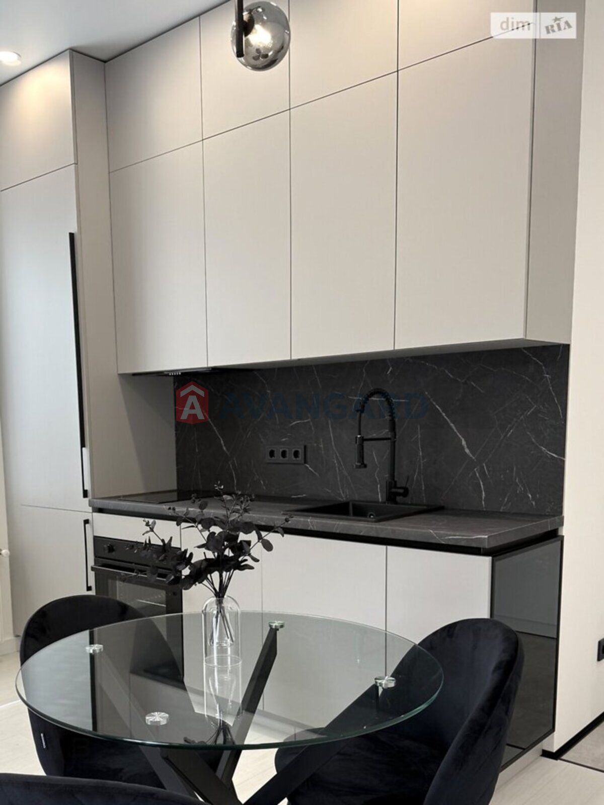 1 кім. квартира, 33/-/- кв. м., 1/3 поверх фото 4 1 кім. квартира, 33/-/- кв. м., 1/3 поверх фото 4