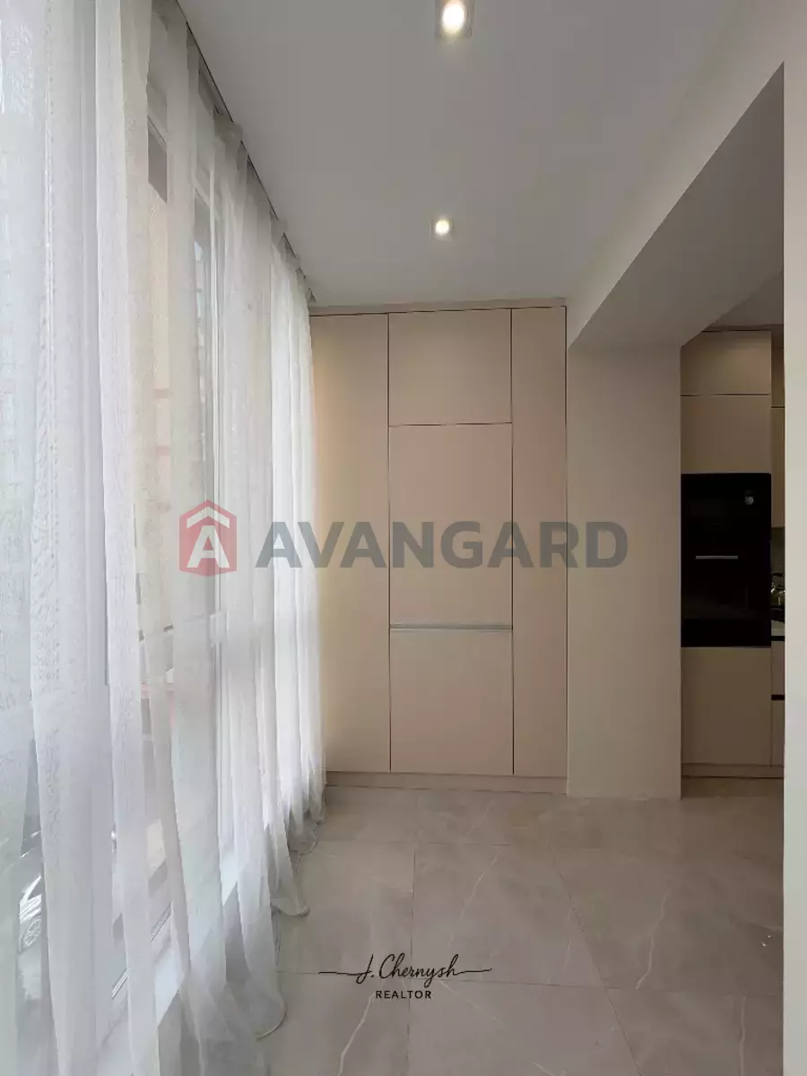 1 кім. квартира, 46/30/17 кв. м., 4/12 поверх фото 5 1 кім. квартира, 46/30/17 кв. м., 4/12 поверх фото 5