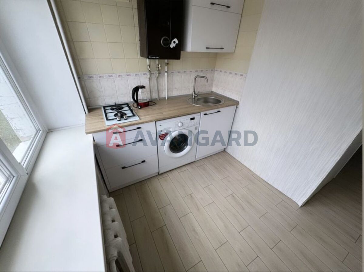 1 кім. квартира, 27/-/7 кв. м., 3/5 поверх фото 1 1 кім. квартира, 27/-/7 кв. м., 3/5 поверх фото 1