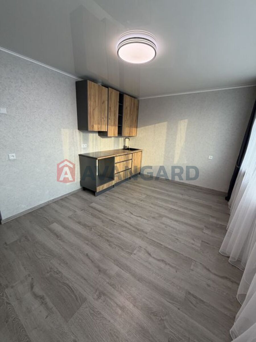 1 кім. квартира, 26/-/173 кв. м., 8/9 поверх фото 2 1 кім. квартира, 26/-/173 кв. м., 8/9 поверх фото 2