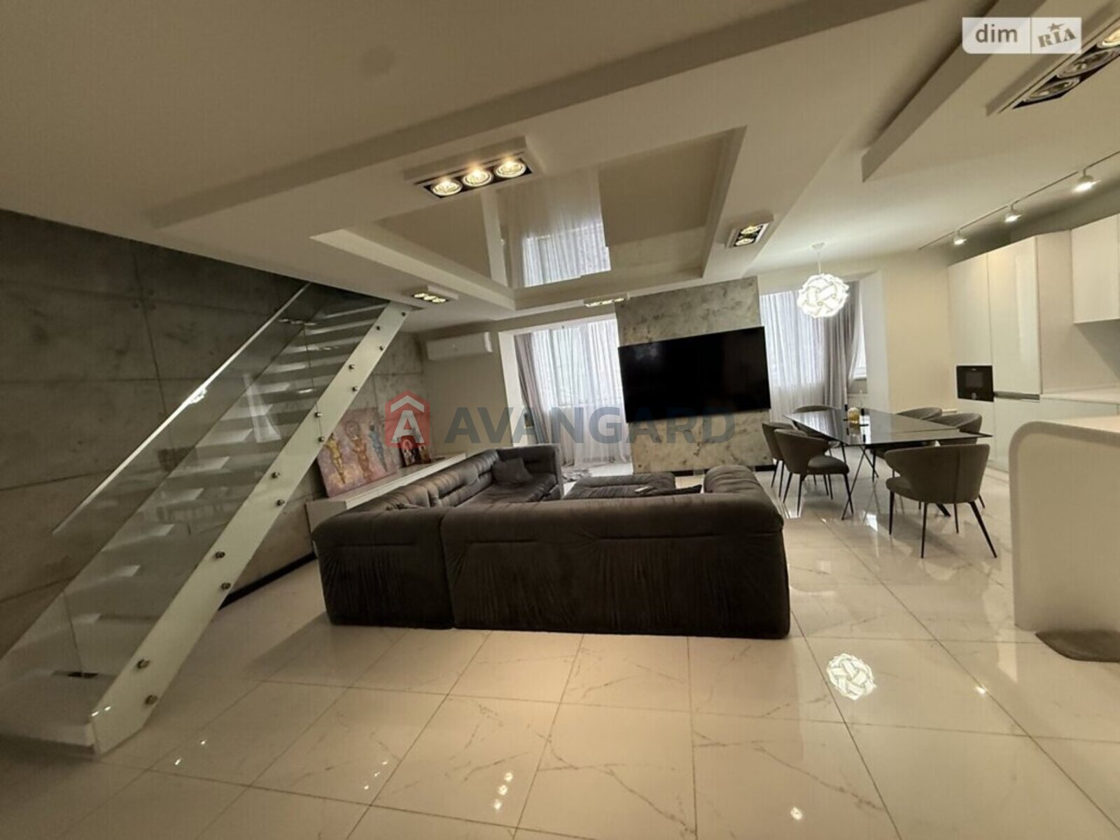 5 кім. квартира, 200/130/40 кв. м., 9/9 поверх фото 16 5 кім. квартира, 200/130/40 кв. м., 9/9 поверх фото 16