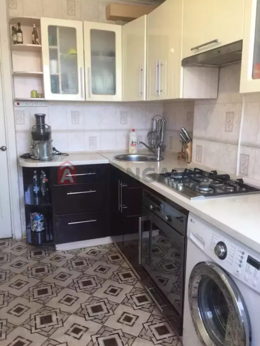 3 кім. квартира, 63/-/9 кв. м., 9/9 поверх фото 1 3 кім. квартира, 63/-/9 кв. м., 9/9 поверх фото 1