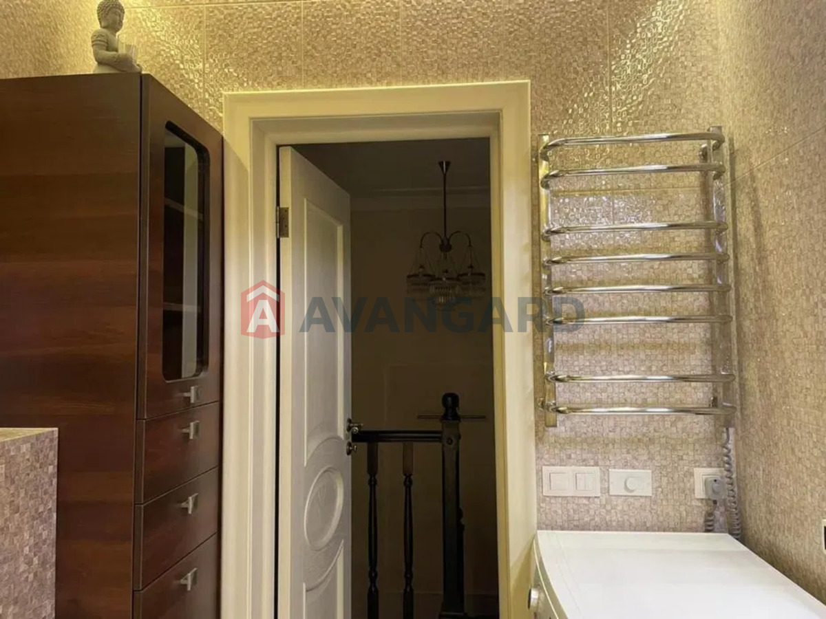 3 кім. квартира, 100/-/35 кв. м., 10/11 поверх фото 17 3 кім. квартира, 100/-/35 кв. м., 10/11 поверх фото 17