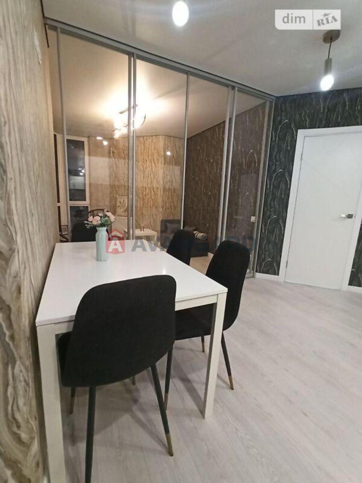 2 комн. квартира, 56/36/20 кв. м., 10/18 этаж фото 11 2 комн. квартира, 56/36/20 кв. м., 10/18 этаж фото 11