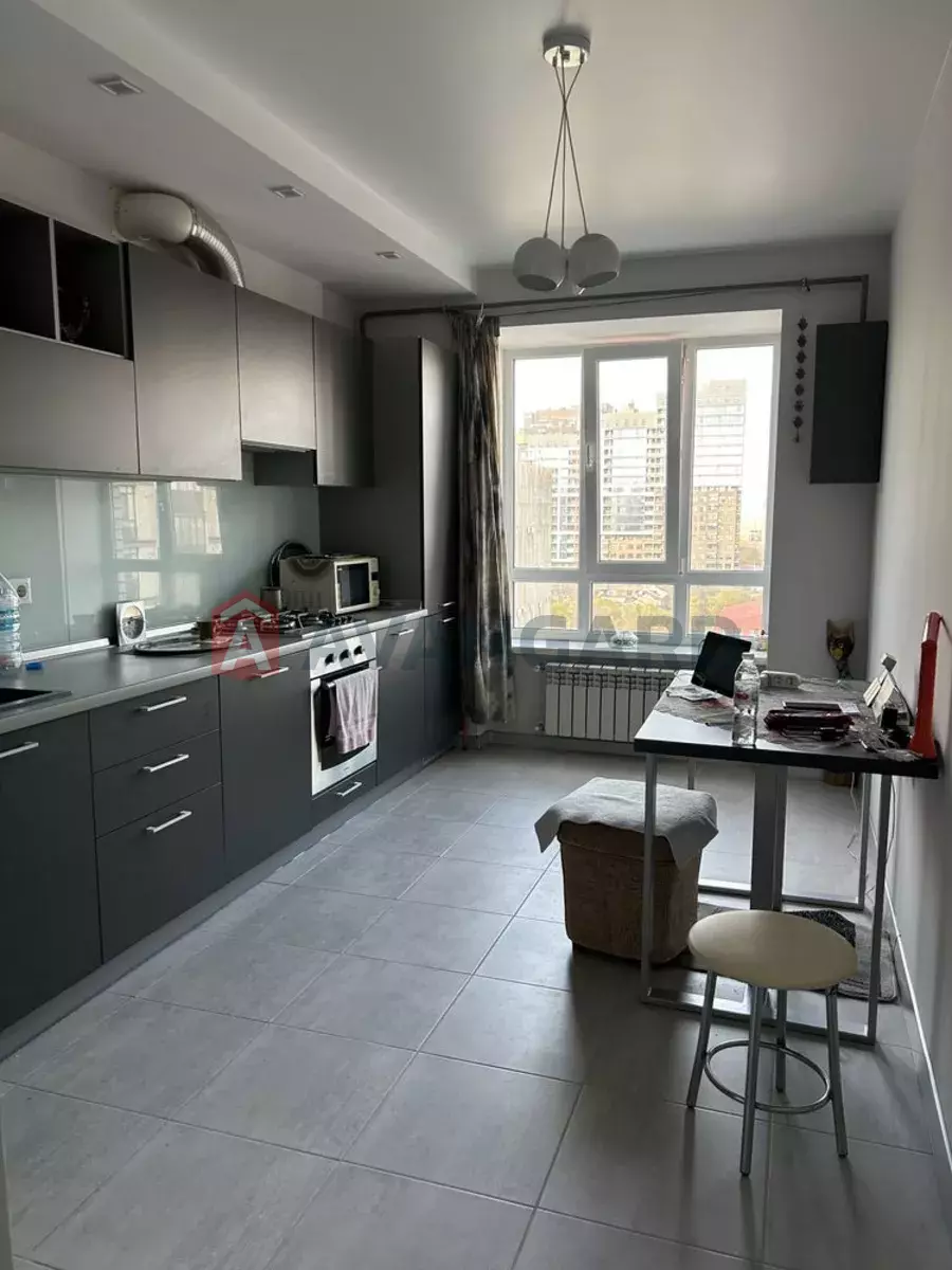 1 кім. квартира, 43/-/12 кв. м., 11/12 поверх фото 1 1 кім. квартира, 43/-/12 кв. м., 11/12 поверх фото 1