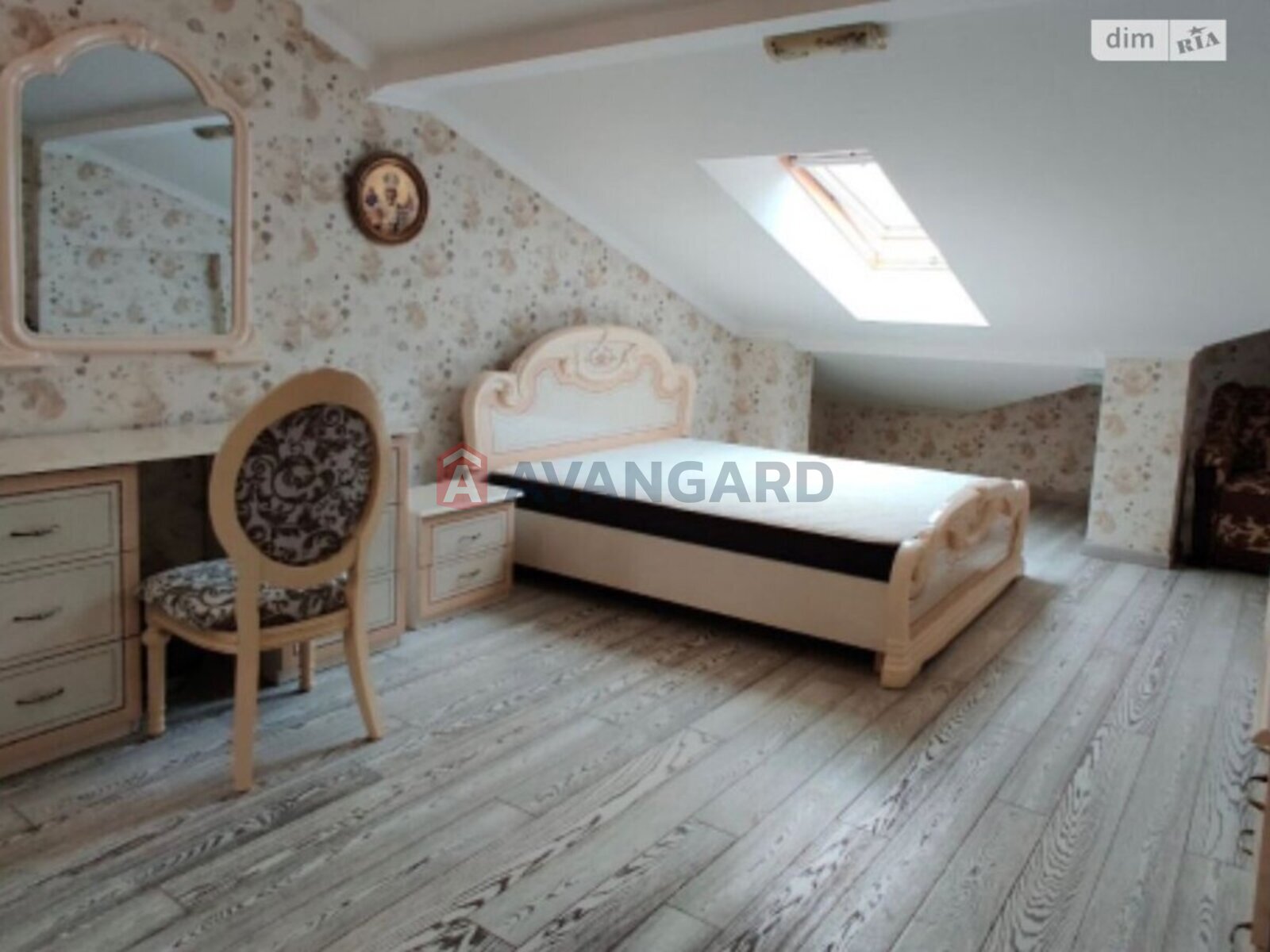 4 комн. квартира, 210/200/23 кв. м., 3/4 этаж фото 20 4 комн. квартира, 210/200/23 кв. м., 3/4 этаж фото 20