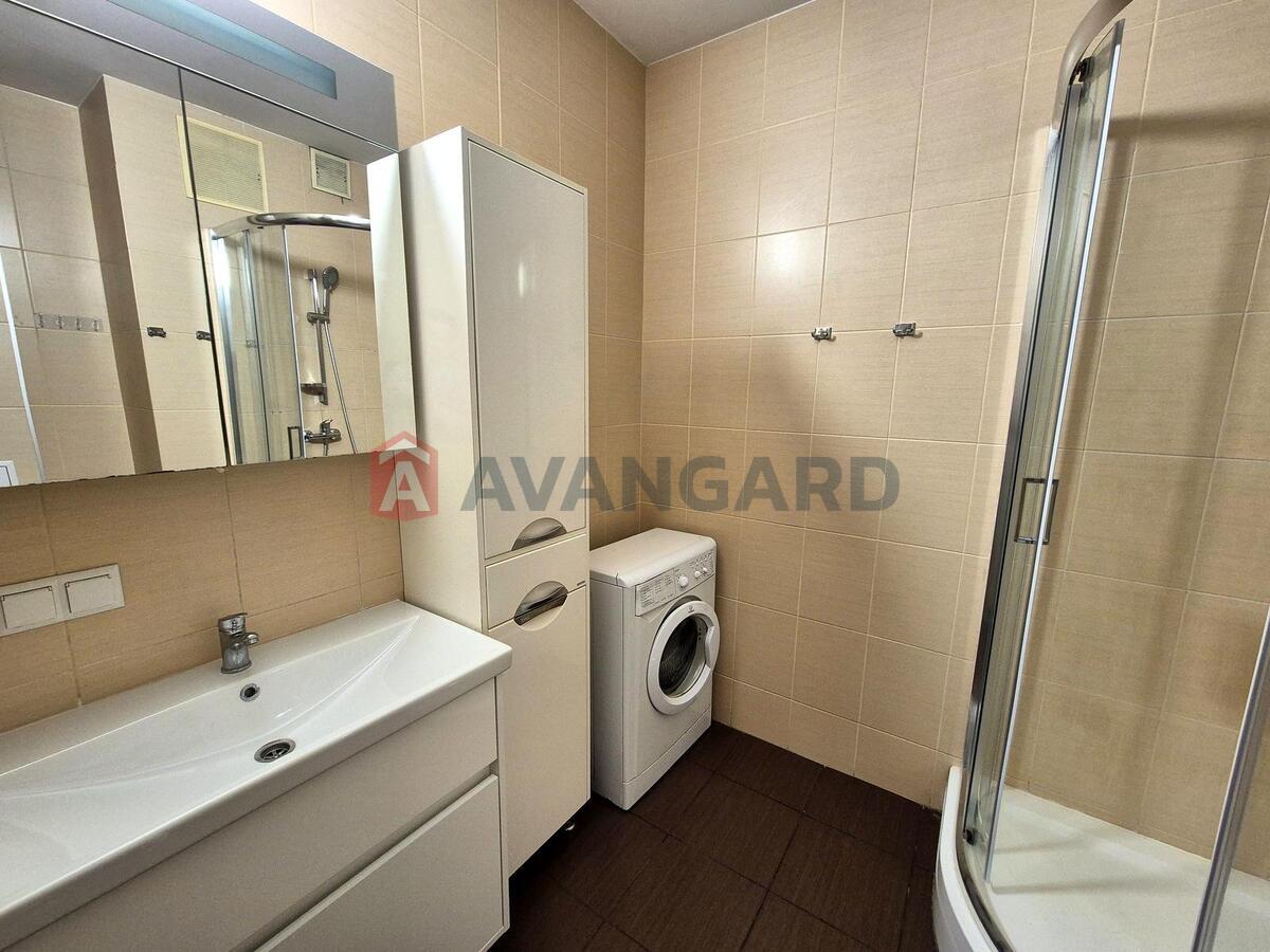 1 кім. квартира, 43.5 / 18.5 / 10 м? кв. м., 14/25 поверх фото 8 1 кім. квартира, 43.5 / 18.5 / 10 м? кв. м., 14/25 поверх фото 8