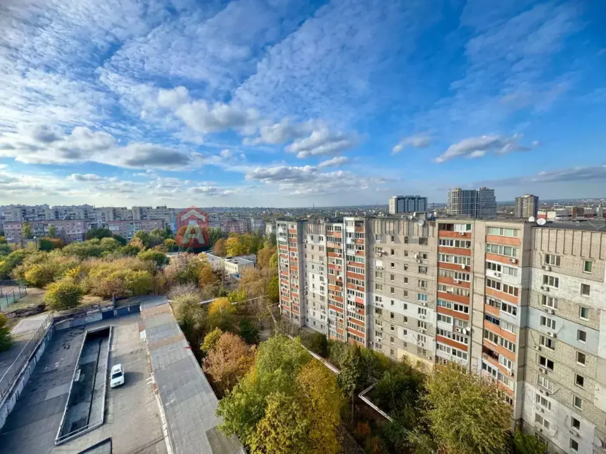 6 кім. квартира, 215/-/15 кв. м., 9/10 поверх фото 7 6 кім. квартира, 215/-/15 кв. м., 9/10 поверх фото 7