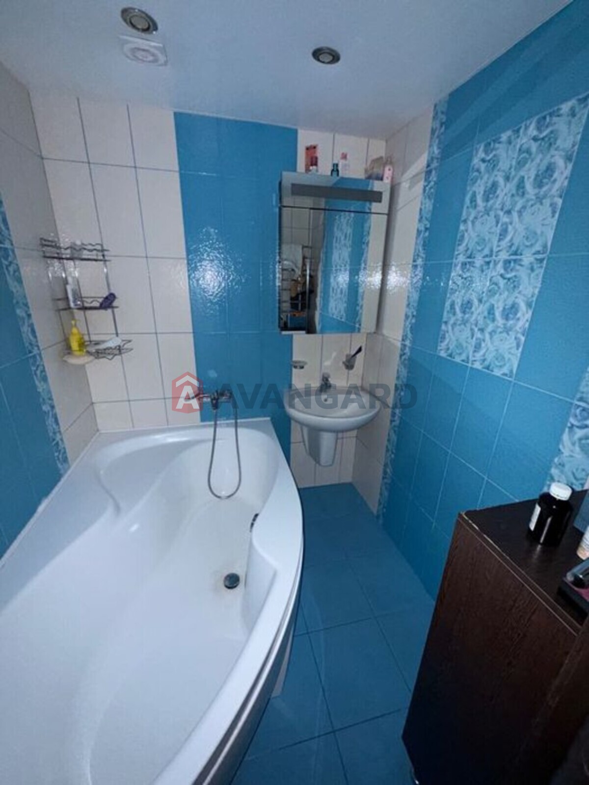 3 кім. квартира, 70/-/9 кв. м., 6/9 поверх фото 5 3 кім. квартира, 70/-/9 кв. м., 6/9 поверх фото 5