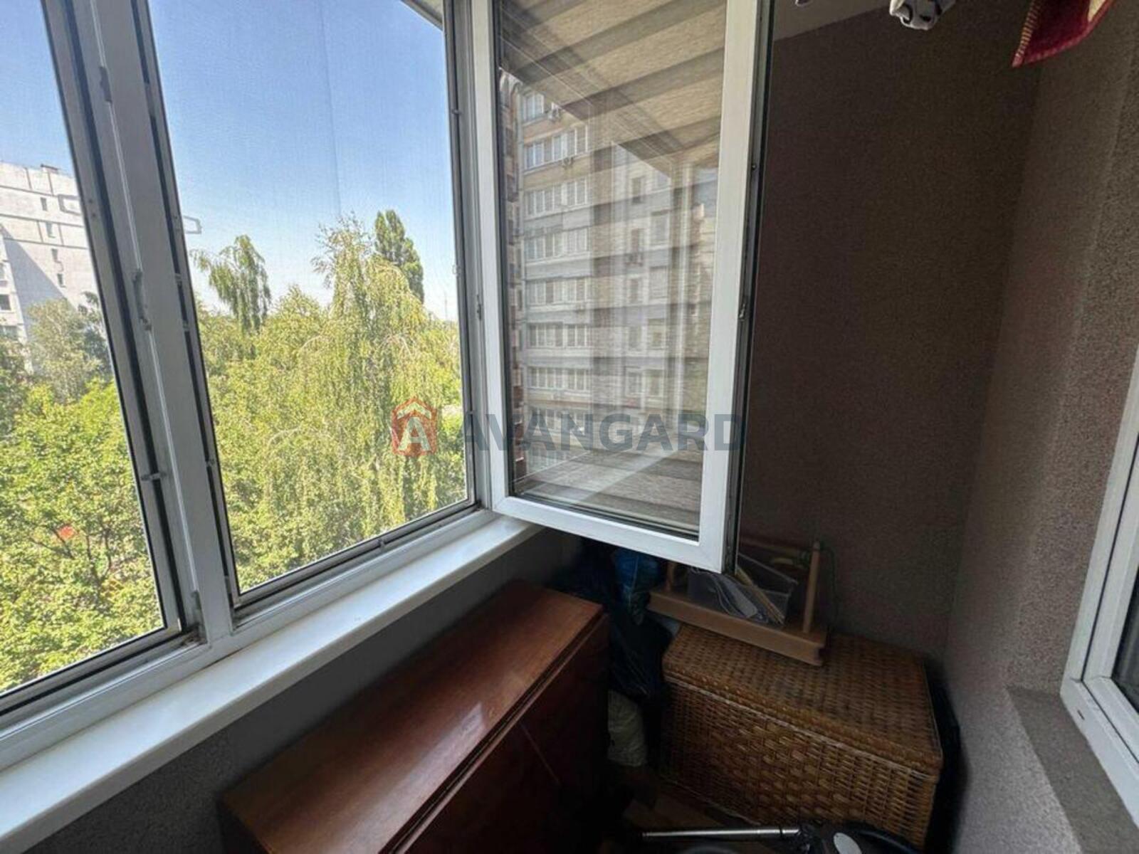 3 комн. квартира, 83/-/8 кв. м., 4/8 этаж фото 11 3 комн. квартира, 83/-/8 кв. м., 4/8 этаж фото 11