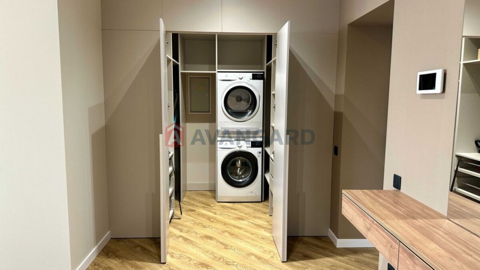 3 кім. квартира, 114/-/55 кв. м., 14/16 поверх фото 10 3 кім. квартира, 114/-/55 кв. м., 14/16 поверх фото 10