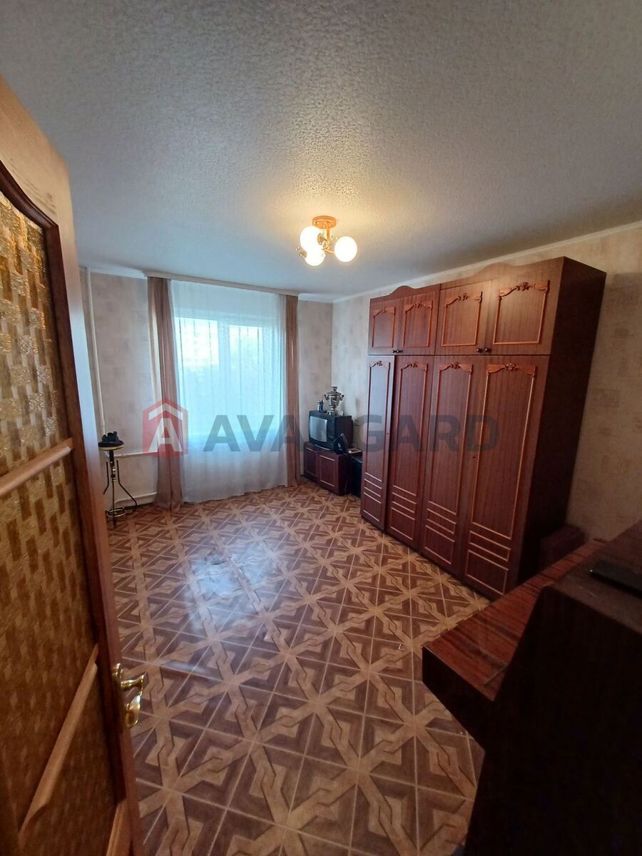 4 кім. квартира, 86/-/- кв. м., 6/9 поверх фото 5 4 кім. квартира, 86/-/- кв. м., 6/9 поверх фото 5